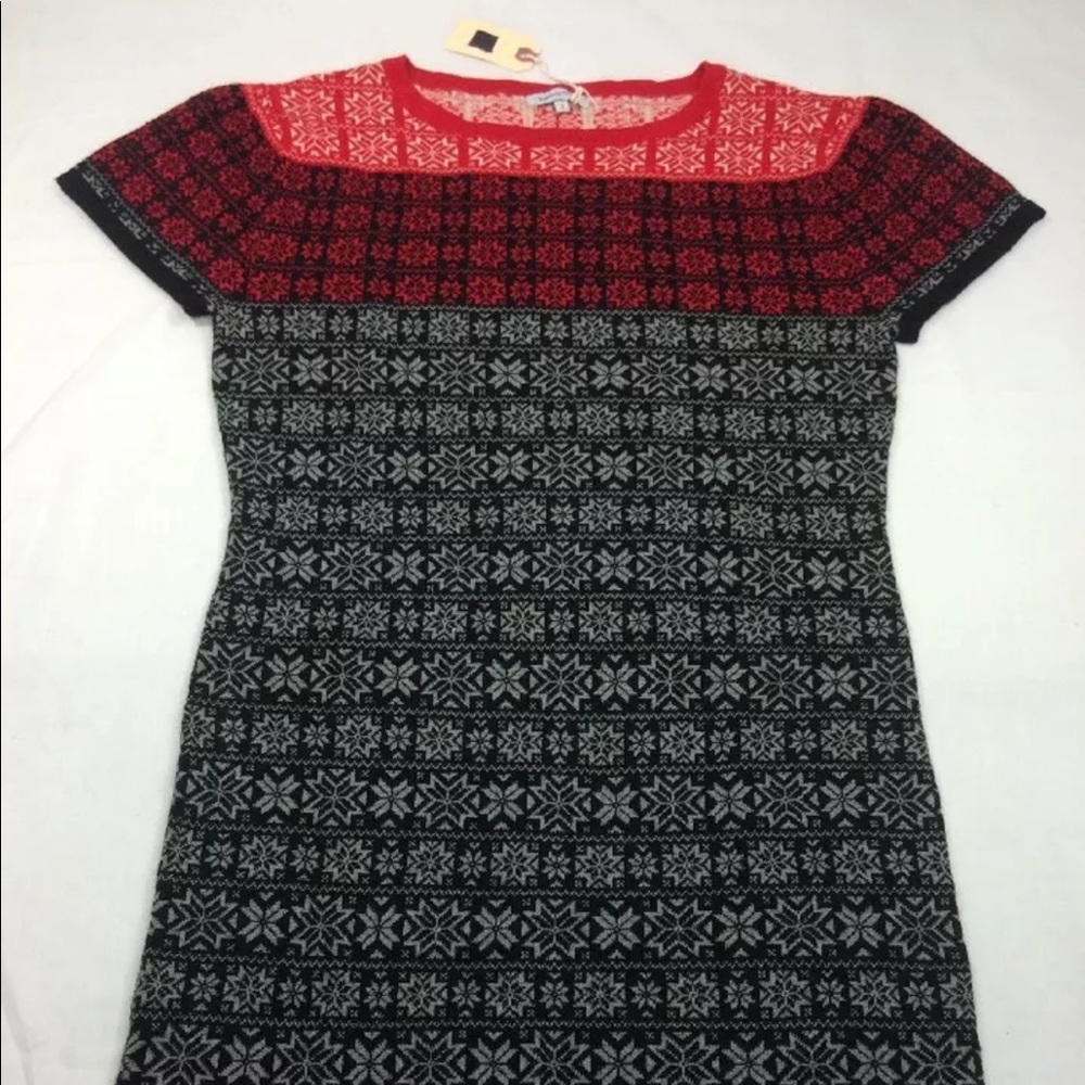 SURFACE TO AIR Red Black Gray Snowflake Print Fine Merino Wool Sweater Dress